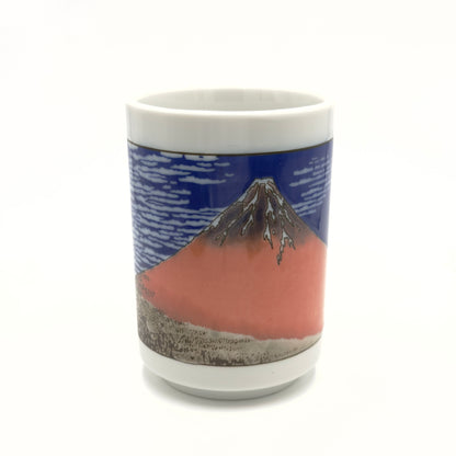 Tasse de thé japonaise avec motif Fuji – Entre tradition et art