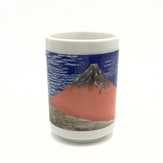 Japanische Teetasse mit Fuji-Motiv – Tradition trifft Kunst