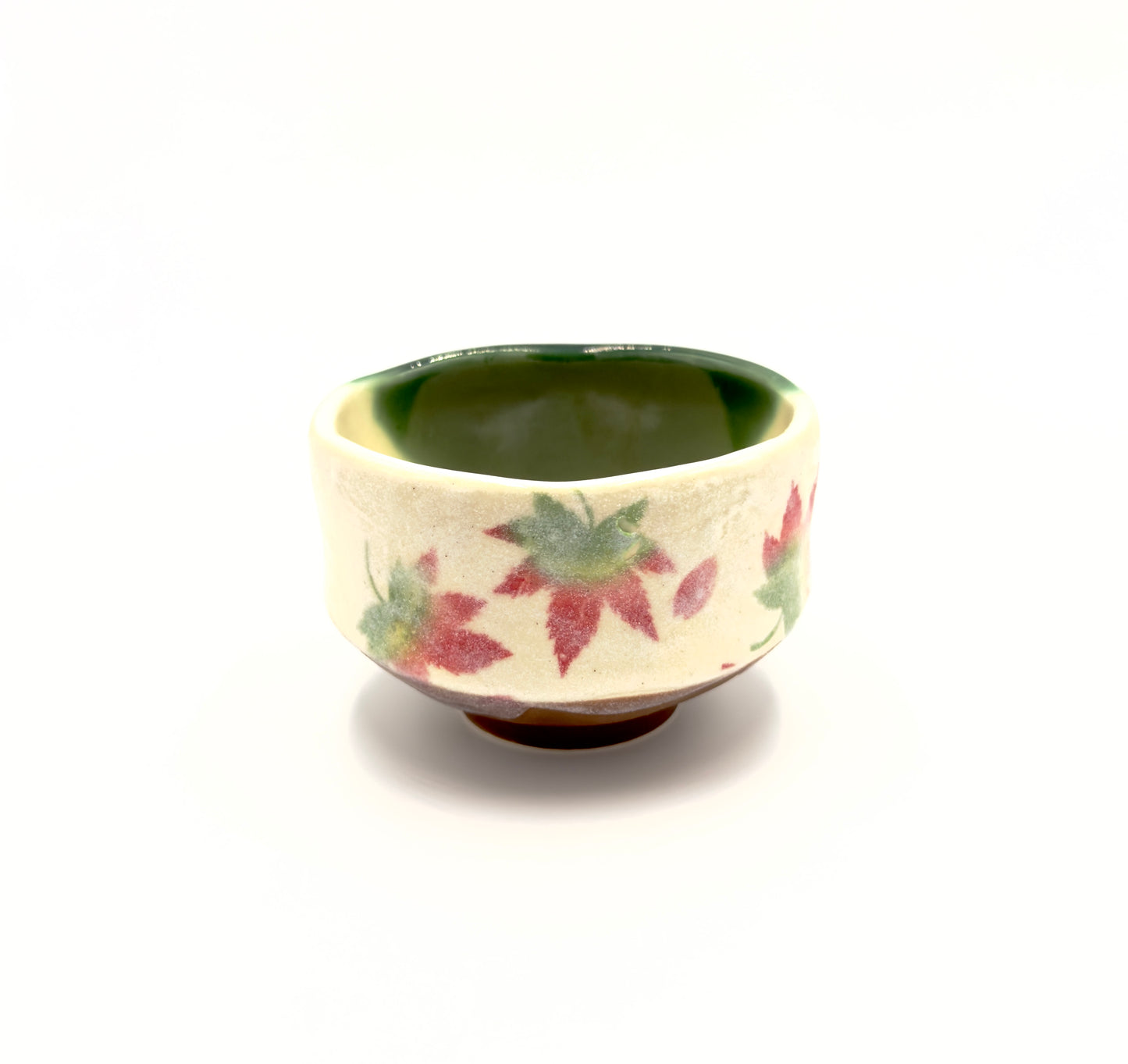 Japanische Matcha-Schale „Momiji“ – Traditionelle Chawan mit Ahornblatt-Design